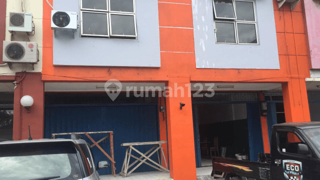 Attached shophouse in East Bekasi