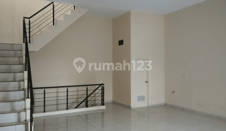 Ruko Terawat Kawasan Bagus di Jendral Amir Mahmud, Cimahi