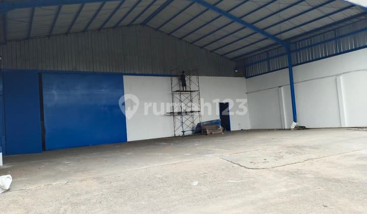 Newly renovated warehouse ready to use