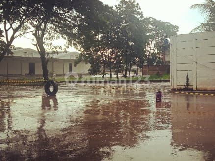 Gudang siap pakai dekat akses tol