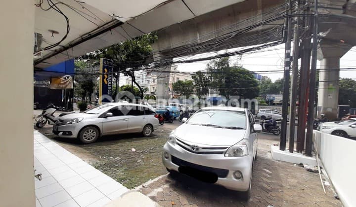 Spacious Parking Ruko Wolter Monginsidi Tendean, Kebayoran Baru South Jakarta
