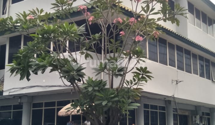 3-Story Office Building Shop House in Kebayoran Baru, Near Blok M, Dharmawangsa