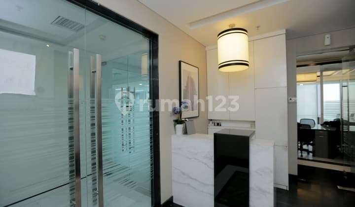 Kantor Full Furnished Murah di ITS Tower Niffaro Park Jaksel