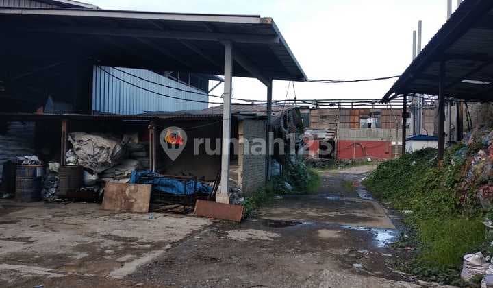 Gudang Kopo dekat pintu tol hitung tanah saja