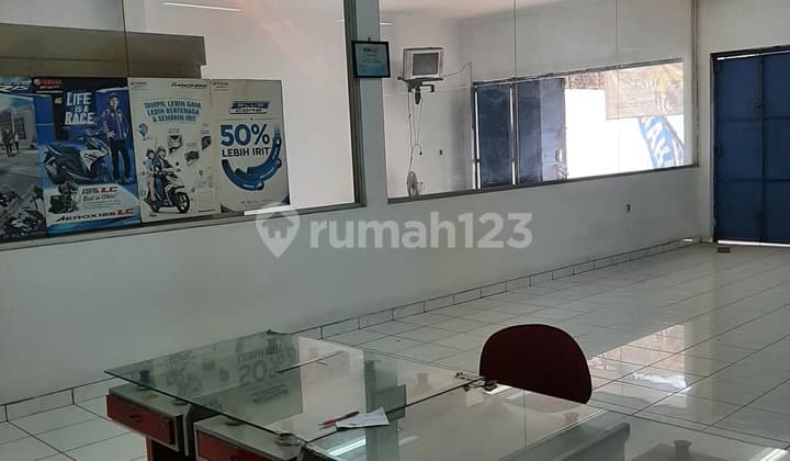 Ex Showroom Motor Jl Husein Sastranegara Dkt Tol Soetta