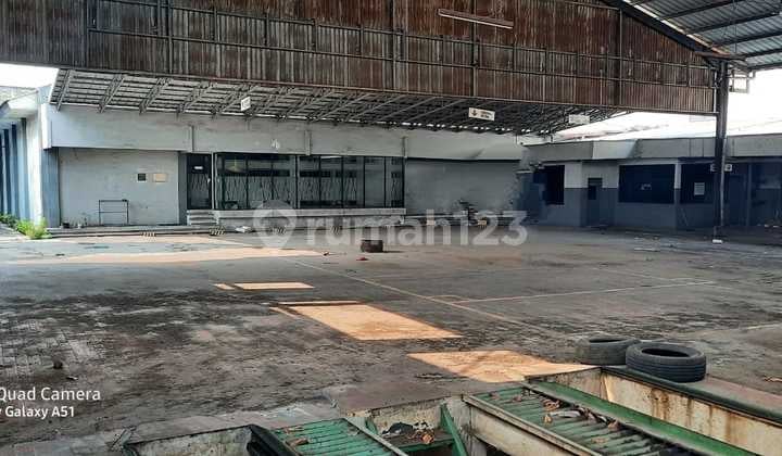 Jual Murah Eks Showroom dan Bengkel mobil