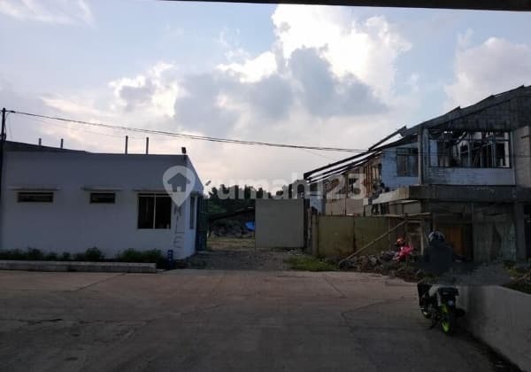 Pabrik Plastik Hitung Tanah