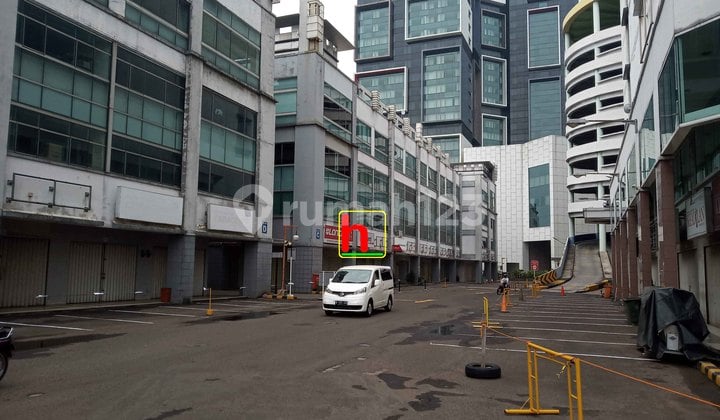 Mega Glodok Kemayoran (Mgk), Parkir Luas, Rapi, Strategis, Ramai, Akses Mudah dan Cepat, Dekat Akses Toll Kemayorang