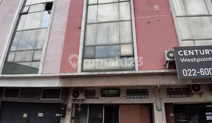 Ruko Gyan Plaza dekat gerbang tol pasirkoja