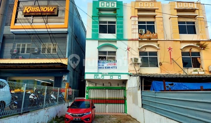 PREMIUM 3-STORY SHOPHOUSE IN A BUSINESS & COMMERCIAL LOCATION