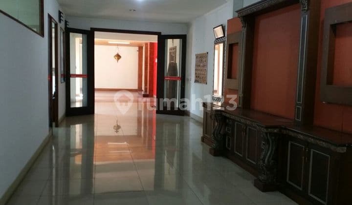 Pesanggrahan Raya 3-story shop house, land area 1200m²