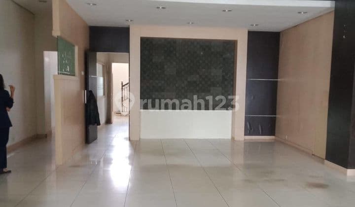 *Di sewakan Ruko di mainroad Buah Batu*