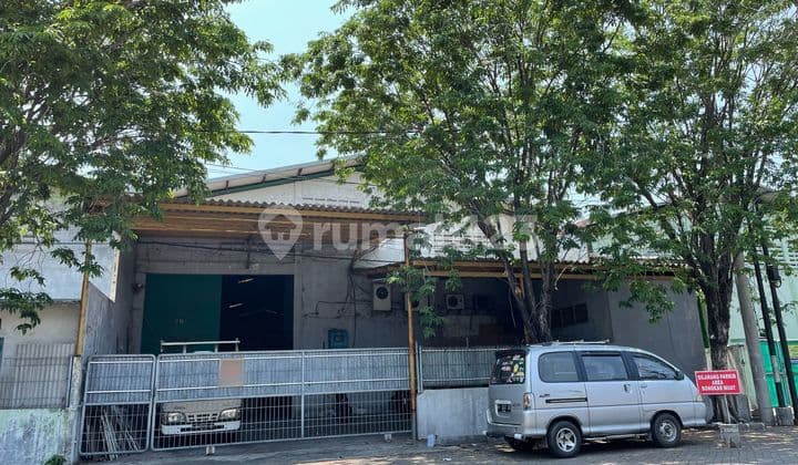 GUDANG SINAR GEDANGAN SIDOARJO, ADA KANTOR 3 RUANGAN, ADA PAGAR DAN HALAMAN DEPAN