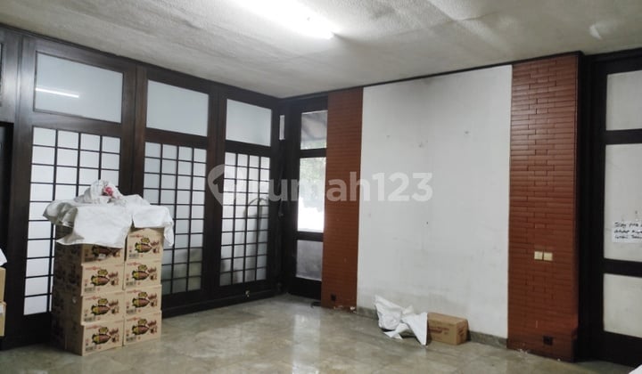 TANAH DAN BANGUNAN LT 1080 M2, KOMERSIL, IJIN BISA BANGUN 7 LANTAI DI TOMANG, JAKARTA BARAT