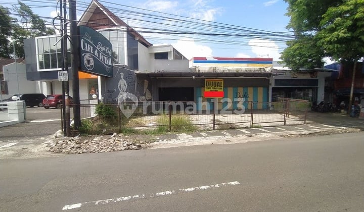 CEPAT! Ruang Usaha dan GOR Futsal Strategis di Pusat Kota Cianjur