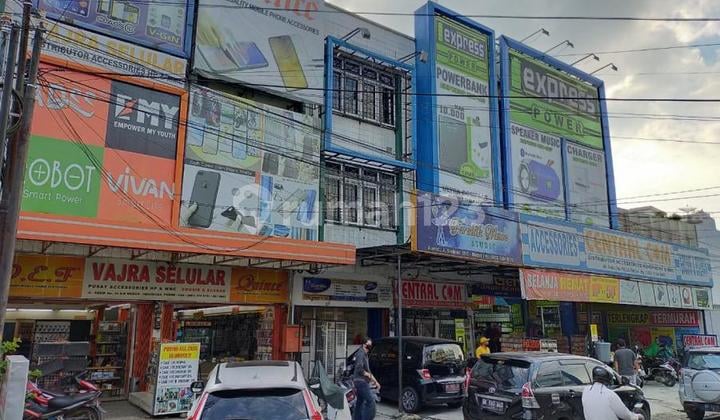 Ruko di Jalan Sekip