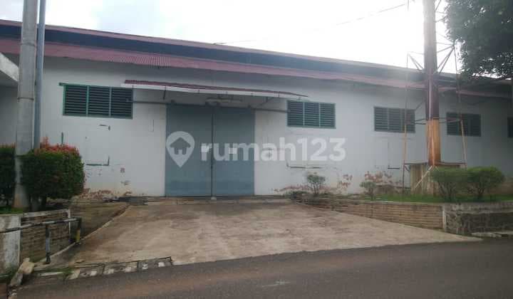 Ready-to-Use Warehouse, Strategic Location in Srondol, Semarang.