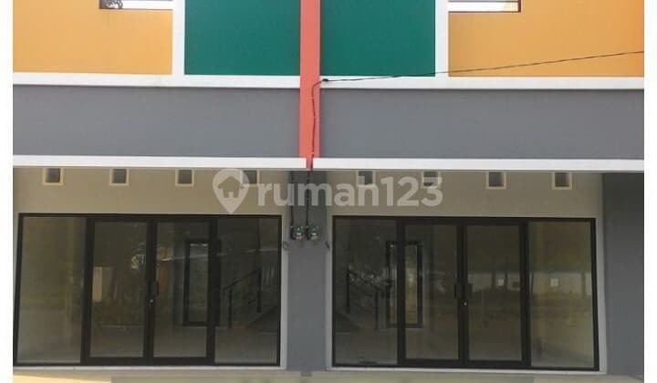 Ruko Baru 1,5 Lantai Green Megablok Cocok Dijadikan Kantor