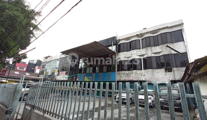 Dijual Ruko Gandeng di Jalan Letjen Suprapto Kemayoran