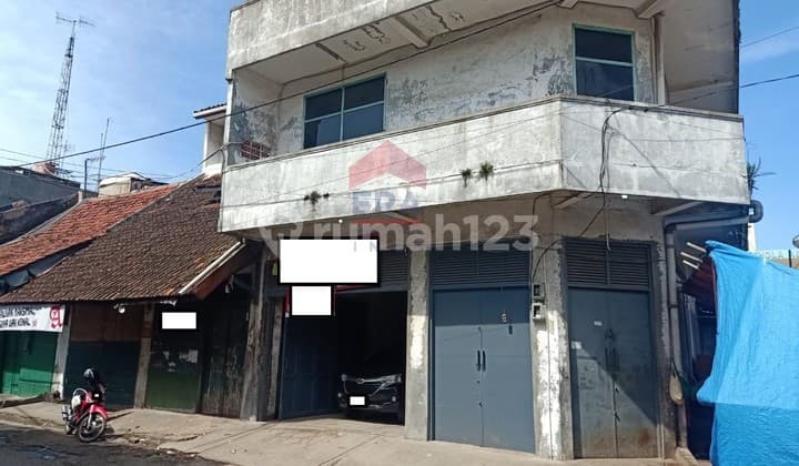 Gedung jln jambal,Andir Sudirman cukup murah bisa di gunakan sebagai ruang Usaha