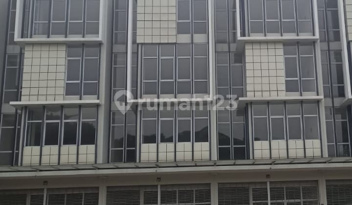 Disewakan Ruko Gb Grand Wisata 4 Lantai Siap Huni .