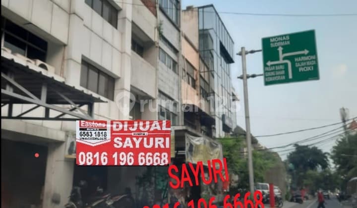 Ruko pinggir jalan