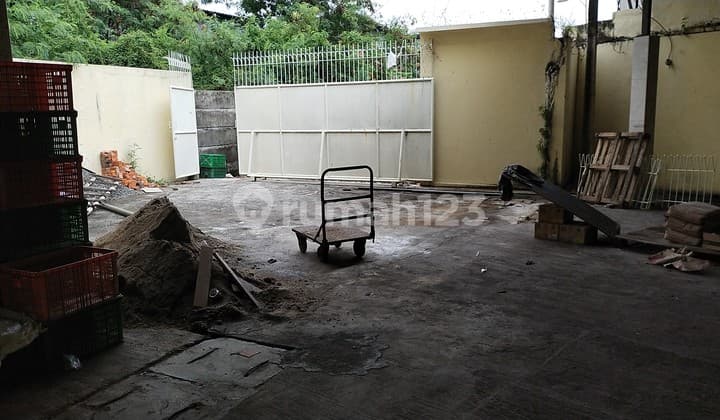 Gudang Strategis Di Pusat Kota Jakarta Barat