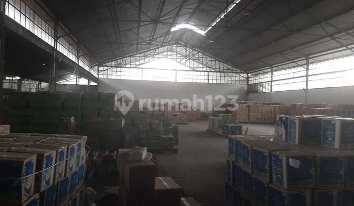 GUDANG BESAR DI SOEKARNO HATTA