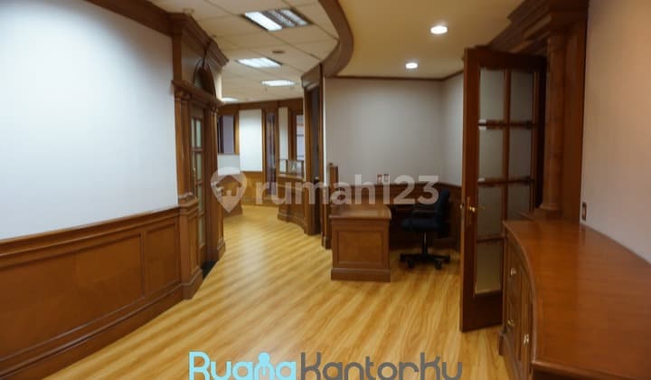 Dijual Ruang Kantor Size 436sqm Furnish di Menara Sudirman Jakarta