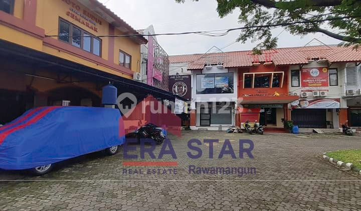 Ruko 2 lantai depan taman, harga miring di Kemang Pratama Bekasi