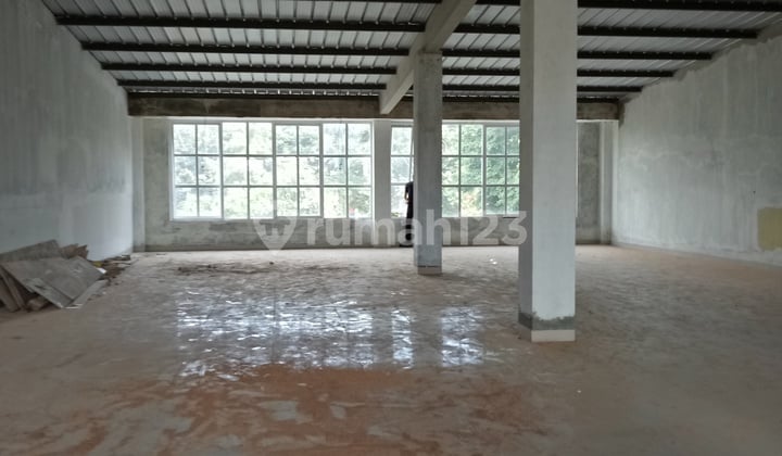 Ruko Gandeng di Bulungan Strategis 4Lt Cocok untuk Berbagai Usaha