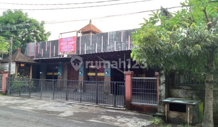 Ruang Usaha ex Resto di Renon