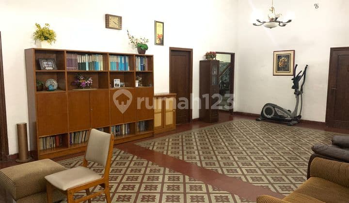 Dijual Rumah Prime Location, Cocok Untuk Usaha di Jl. Riau