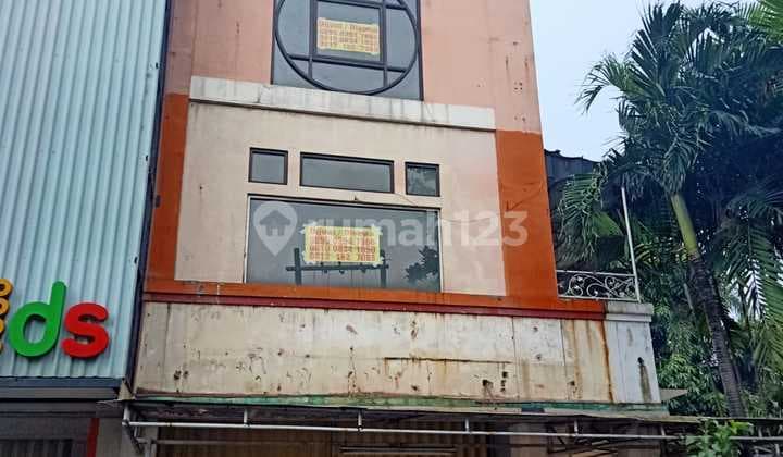 Corner Ruko Suitable for Restaurant, Showroom Parking for 20 Cars Villa Melati Mas Serpong