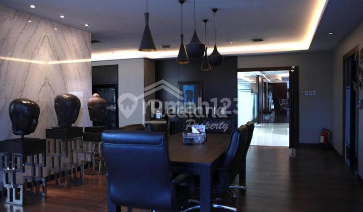 Ruang Usaha di Gedung Suara Merdeka lt 11 , Semarang ( Yl 3444)