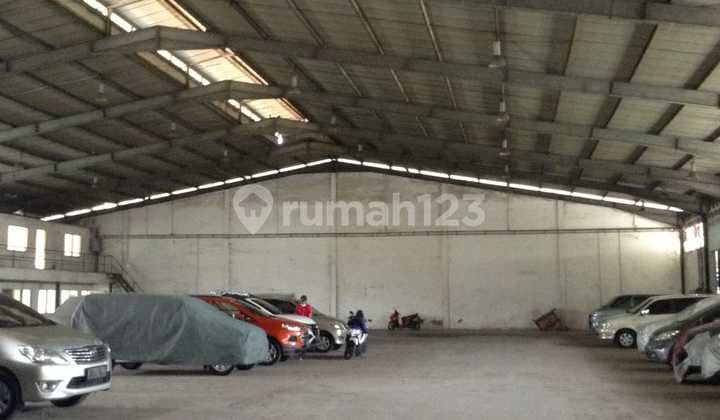 Ex Pabrik Cocok untuk Gudang di Raya Ciracas, Cipayung, Jakarta Timur