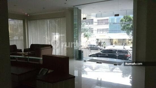 OFFICE BUILDING IN CIDENG 7 FLOORS PARKING LOT AVAILABLE IN THE BASEMENT