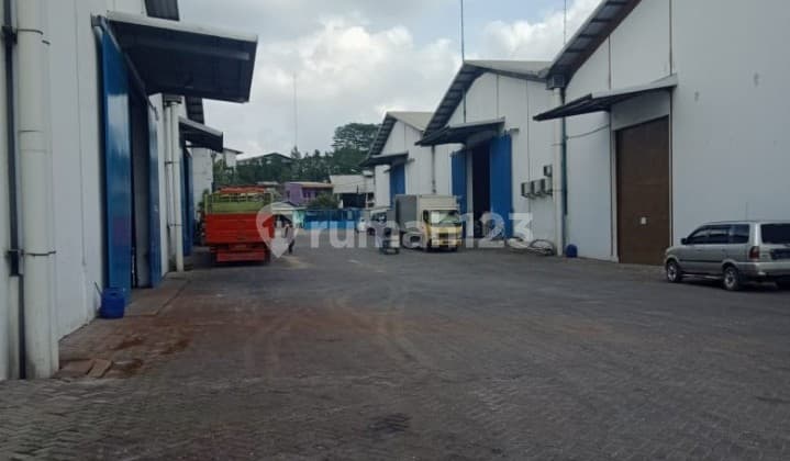 Gudang bagus siap pakai zona Industri pinggir jalan nasionsl