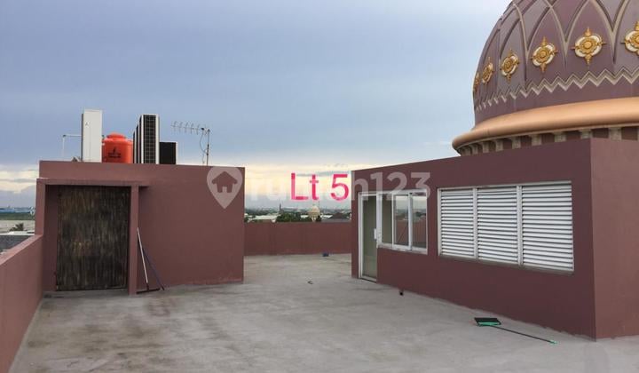 Bangunan Usaha 4 lt Ex Showroom Furniture di Jl Husein Sastranegara Rawa Bokor