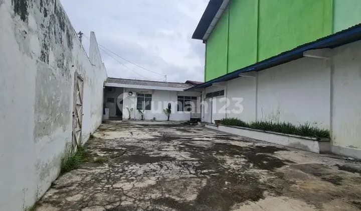 Disewakan gudang strategis akses kontainer di Solo
