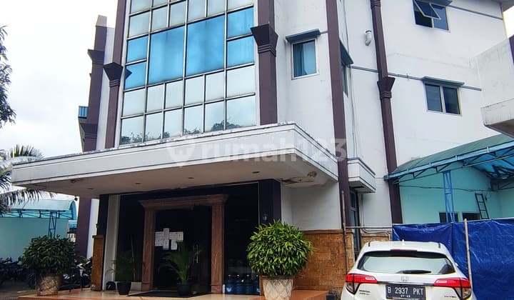 Gedung kantor 4 lt di Daan Mogot km 18 - Jakarta Barat