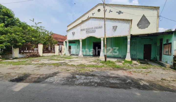 Gudang murah strategis dekat jalan raya jaten solo