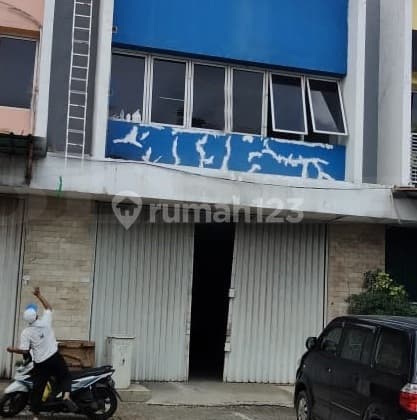 KODE :14473(Br/Fd/At) Ruko Disewa Pulo Gadung, Luas 6x18,5 Meter