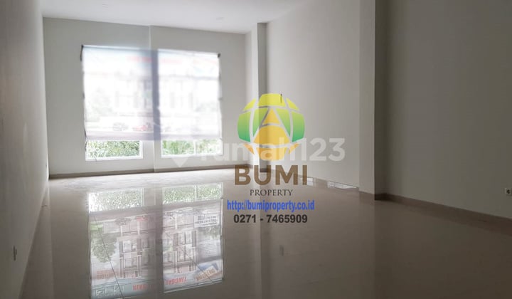 Ruko Baru 3 Lantai Lokasi Ramai di Mojosongo