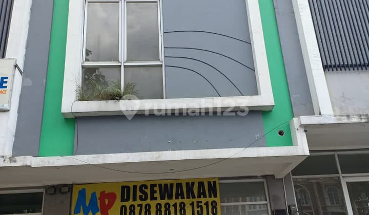 Disewakan Ruko 3 Lantai Siap Pakai Hadap Jalan Raya di Glaze 3, Paramount Serpong, Tangerang