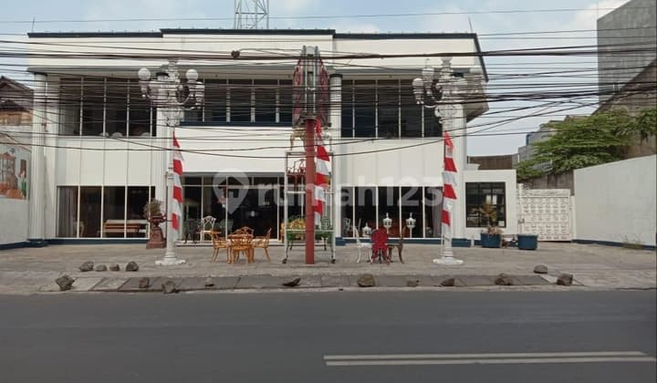 COMMERCIAL BUILDING, RADIO DALAM, SOUTH JAKARTA.