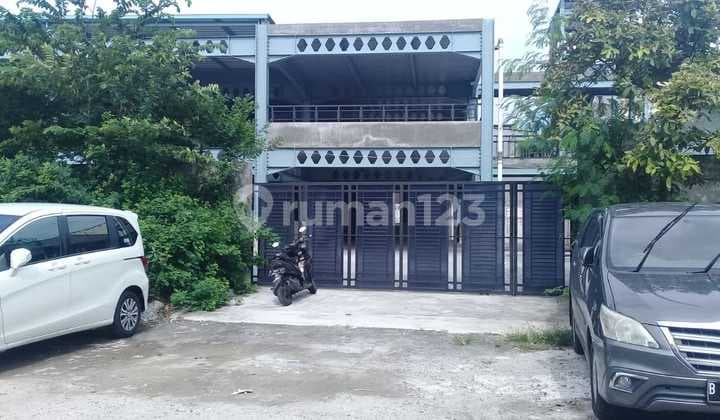 Super spacious and affordable warehouse in Sunter ready to use, North Jakarta.