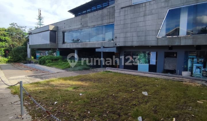 BU TURUN HARGA Harga Pasaran 70 M ..Gedung Ex Kantor Ducati di area Premium Kemang Jakarta Selatan