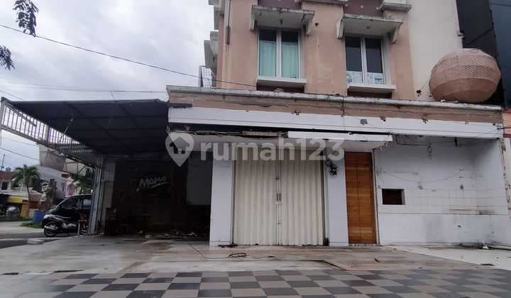 Dijual cepat ruko 3 lantai Hoek di Harapan Indah Bekasi