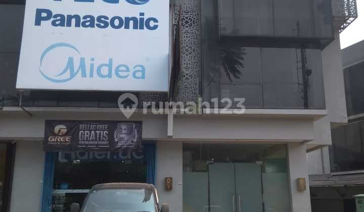 Ruko hadap jalan raya siap usaha di Icon Bisnis Park Bsd